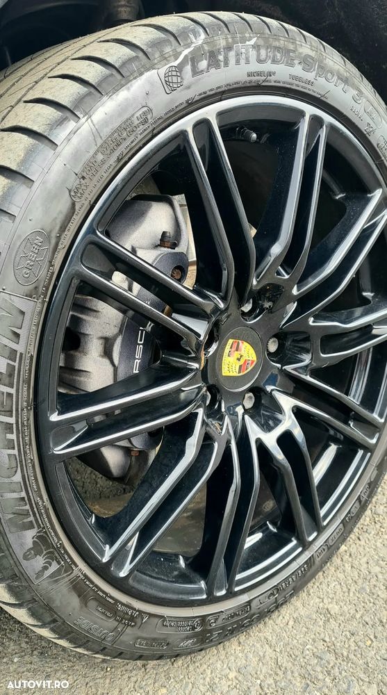 Porsche Cayenne Diesel Tiptronic S - 3