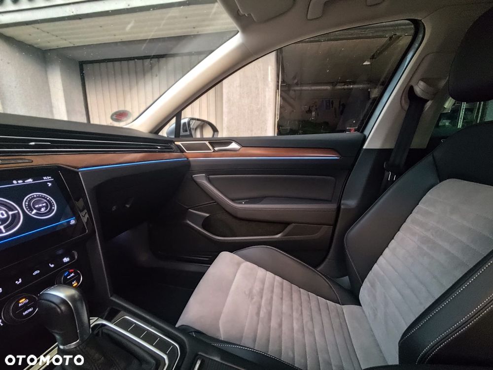 Volkswagen Passat 2.0 TDI SCR DSG Comfortline - 1