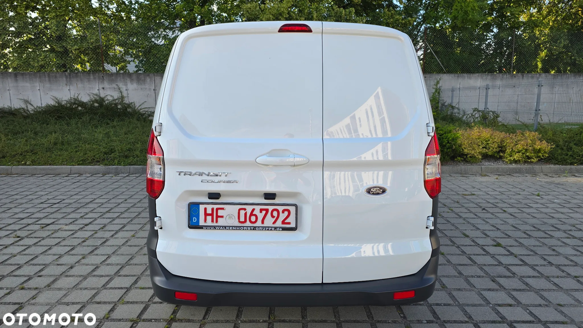Ford Transit Courier - 6