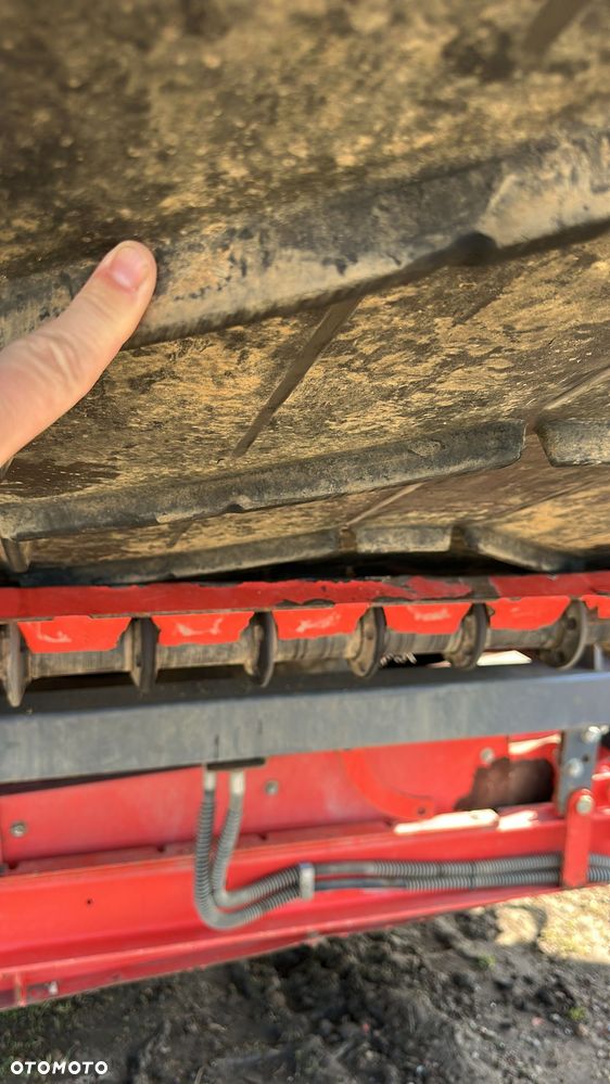 Finlay 883+TRZY WAŁOWA SKRZYNIA PRZESIEWAJĄCA ( POWERSCREEN WARRIOR 2100X ,  CAT ) - 34