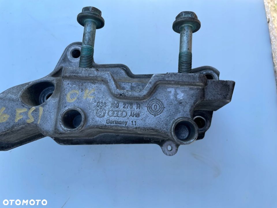 ŁAPA SILNIKA VW GOLF IV 1.6 FSI BAD 036199275R - 2