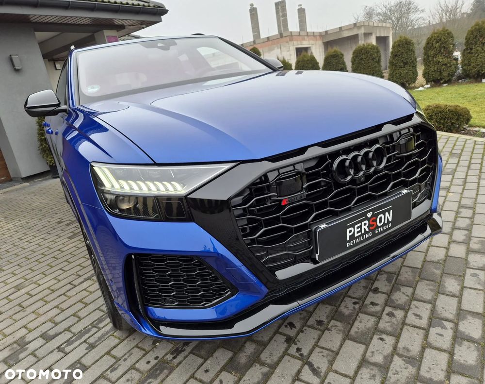 Audi RS Q8 - 8