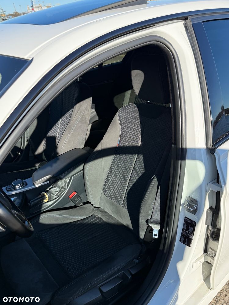 BMW Seria 3 320d Edition M Sport Shadow - 11