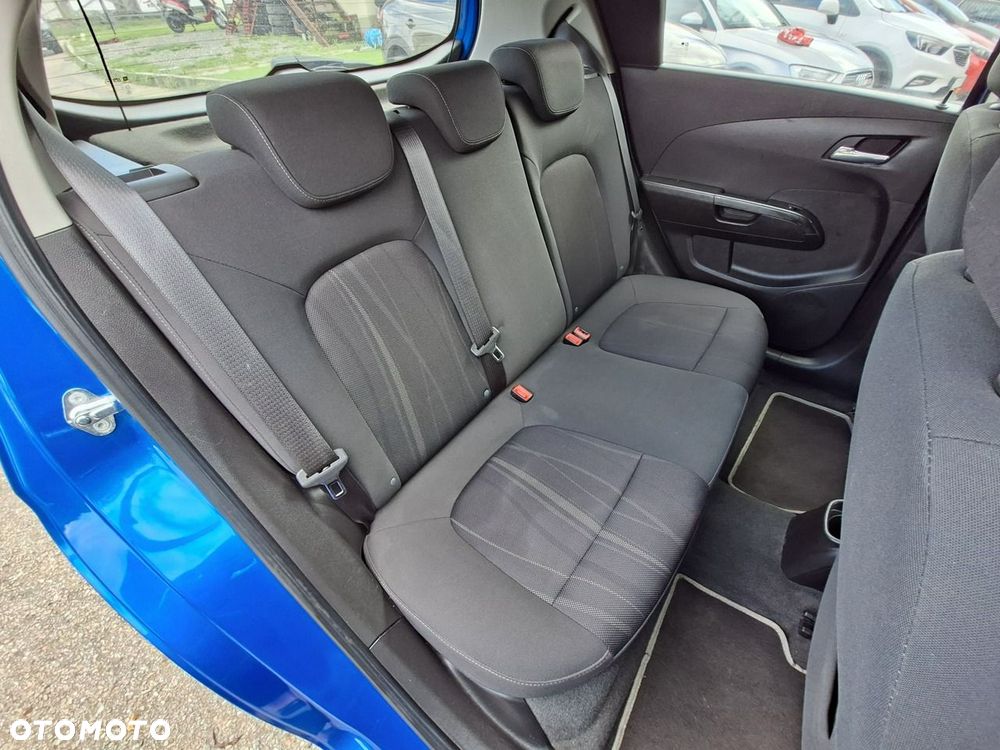 Chevrolet Aveo 1.6 LTZ S/S - 23