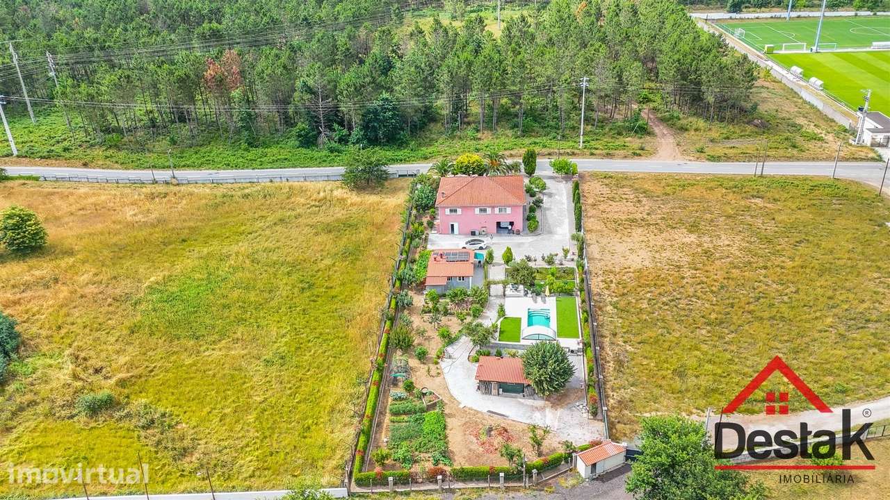 Moradia Isolada V3+1 com piscina em Viseu - Grande imagem: 3/47