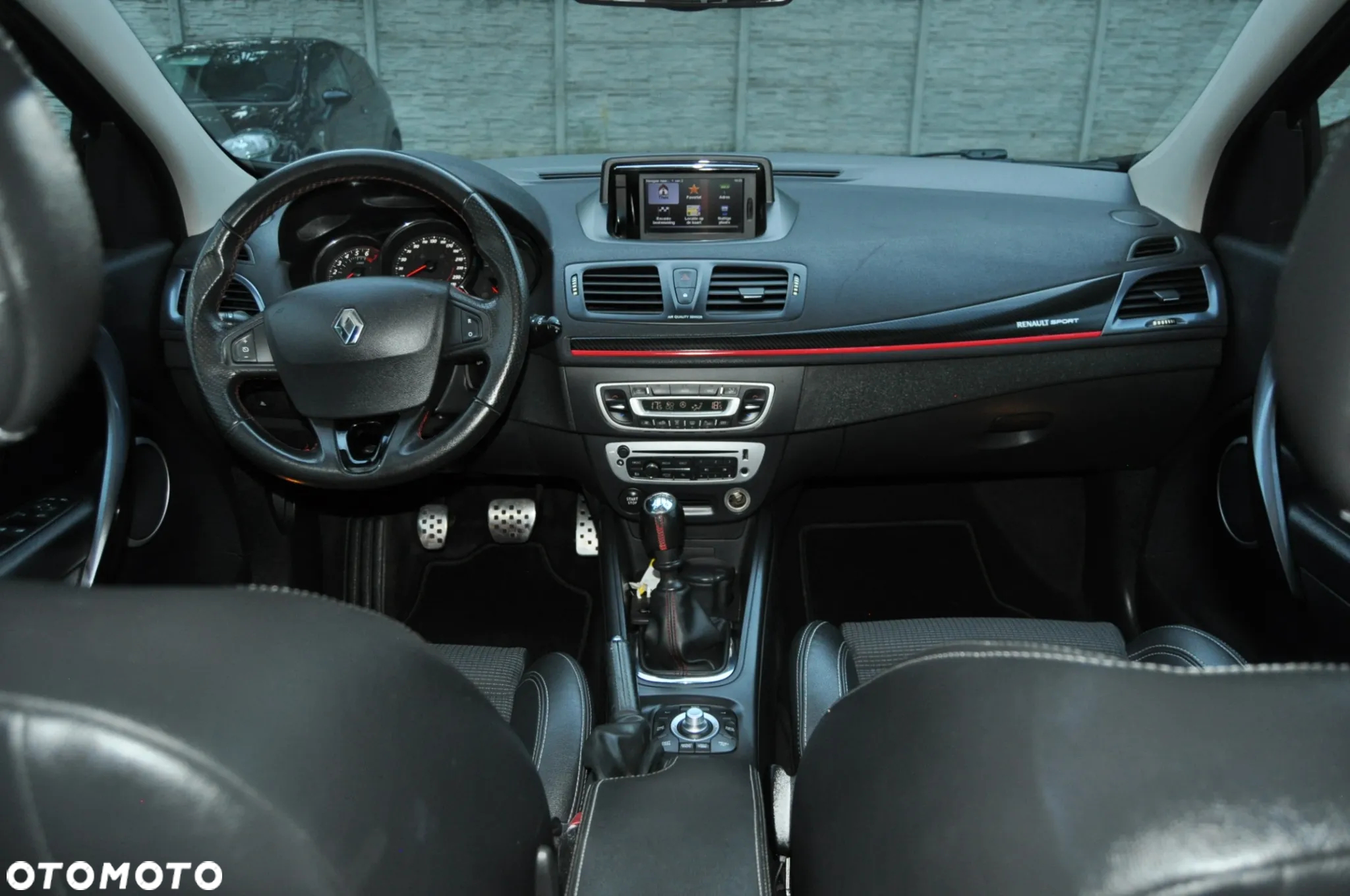 Renault Megane Grandtour TCe 180 GT - 12