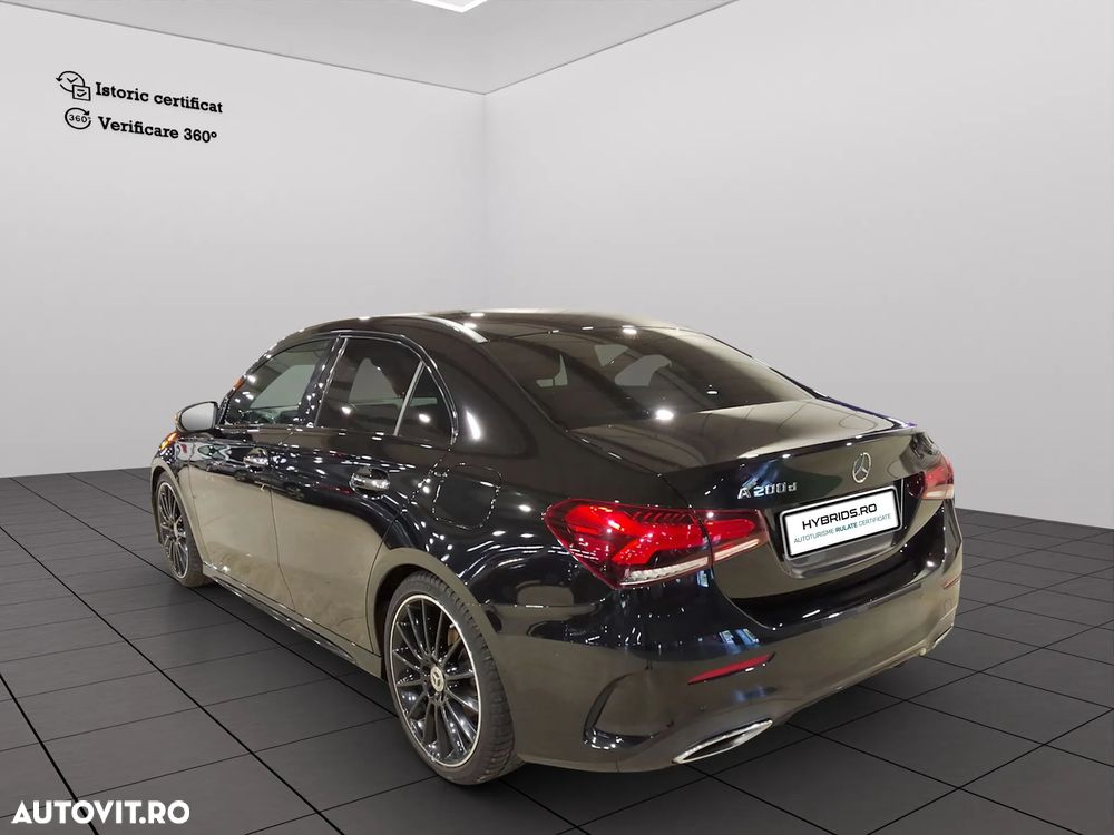 Mercedes-Benz A 200 d Sedan 8G-DCT AMG Line - 2