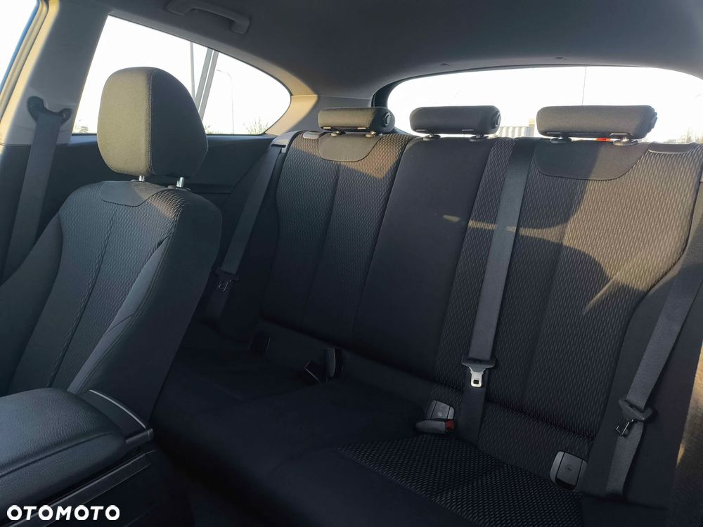 BMW Seria 1 114i - 15