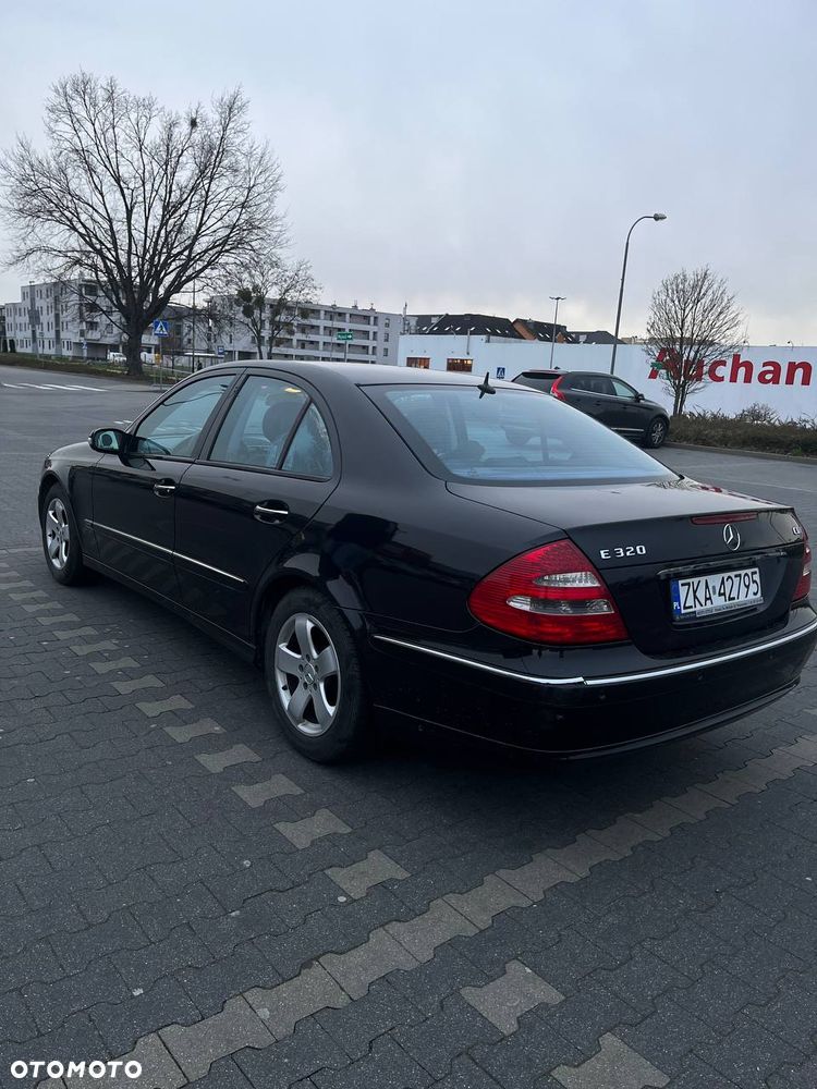 Mercedes-Benz Klasa E 320 CDI Avantgarde - 5