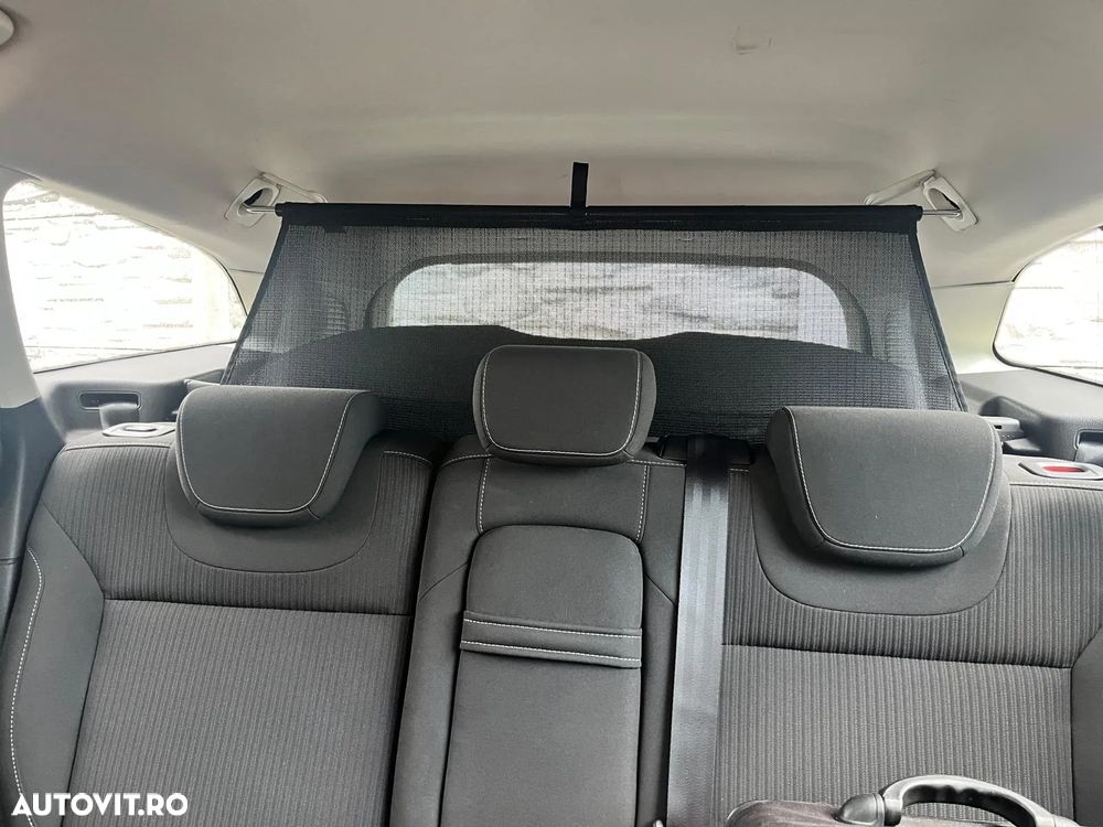 Ford Focus 2.0 TDCI DPF Powershift Titanium - 37