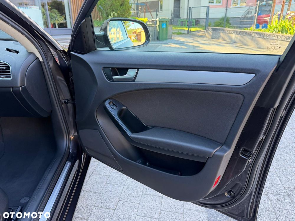 Audi A4 Avant 2.0 TDI DPF Ambition - 24