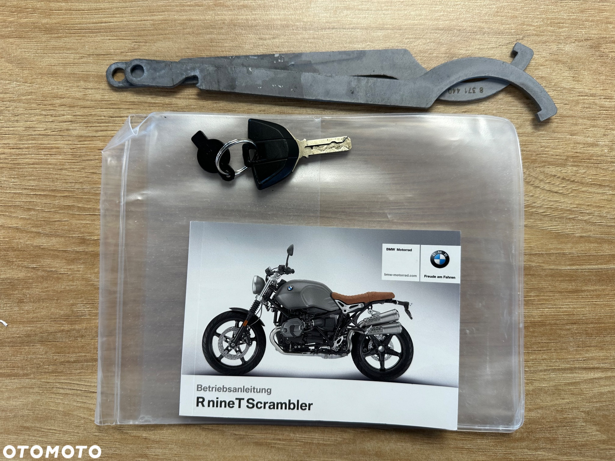 BMW R - 9