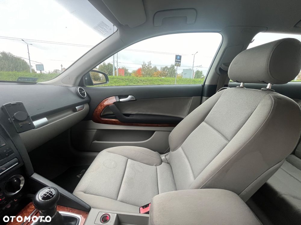 Audi A3 1.6 Attraction - 15