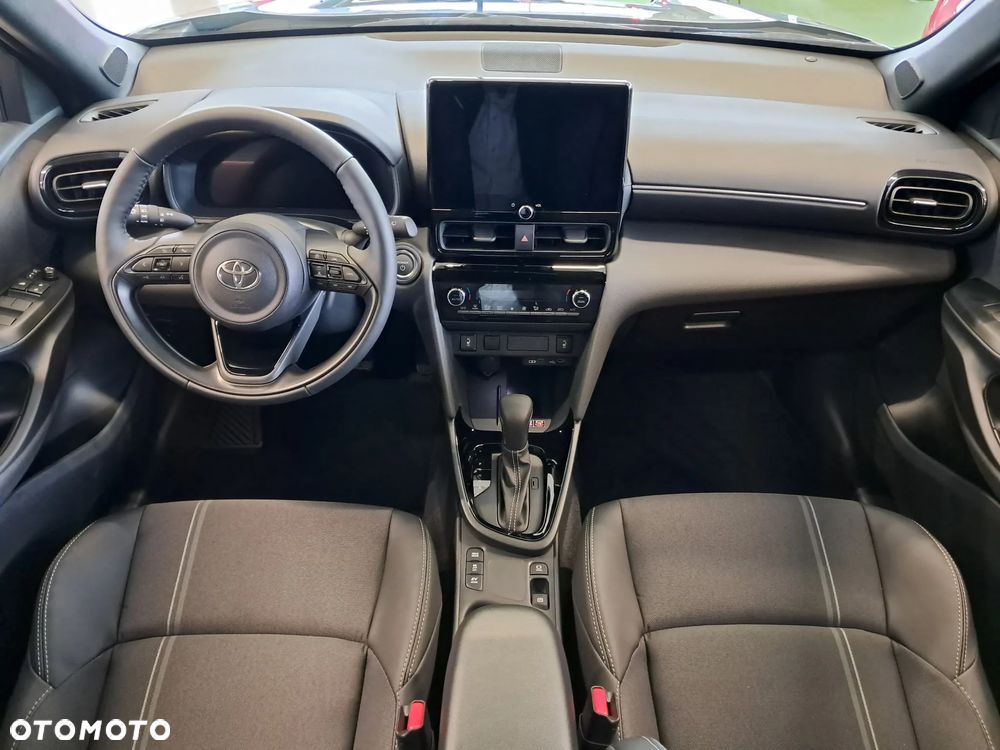 Toyota Yaris Cross Hybrid 1.5 Executive - 12