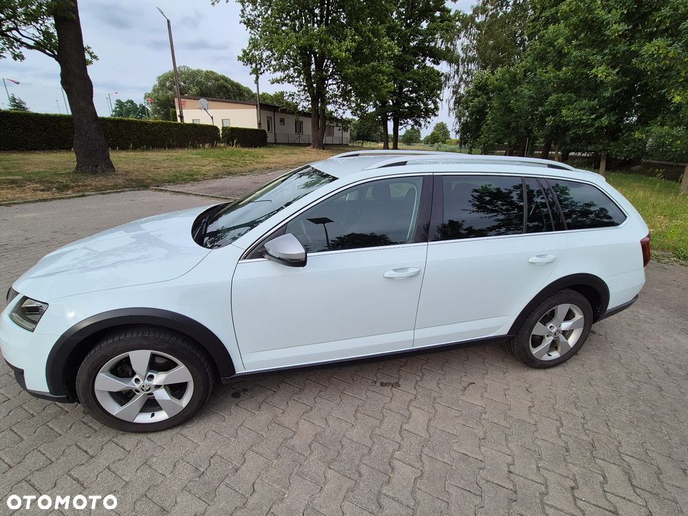 Skoda Octavia 2.0 TDI 4x4 Ambition DSG - 14