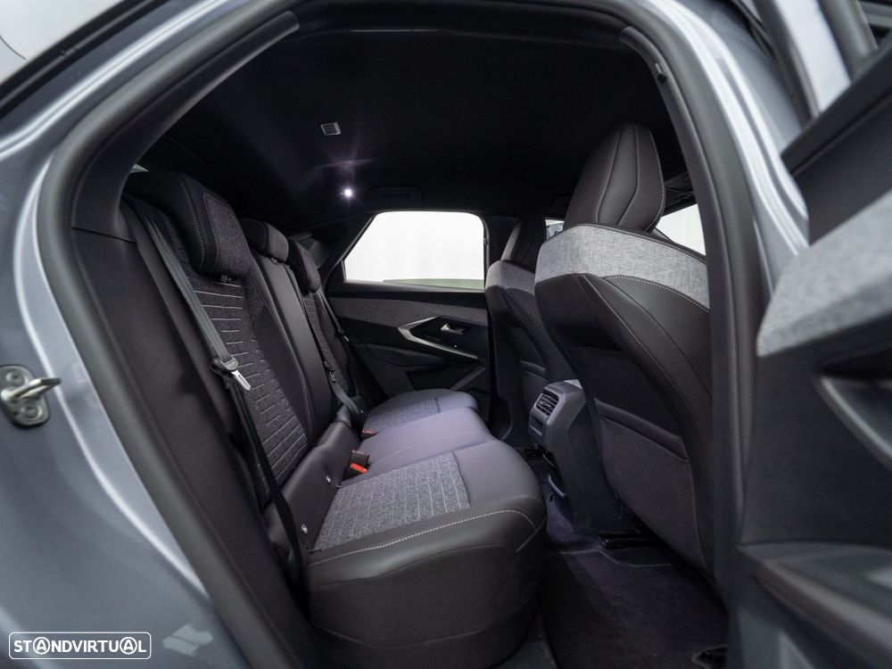 Peugeot E-3008 73 kWh Allure - 48
