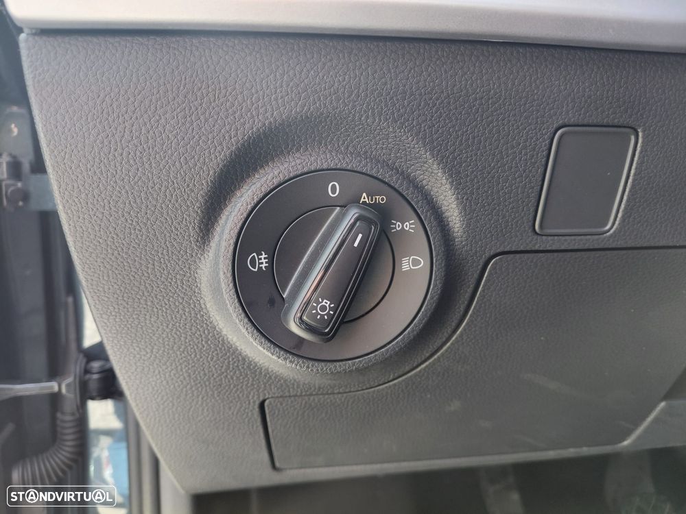 SEAT Arona 1.0 TSI FR - 4