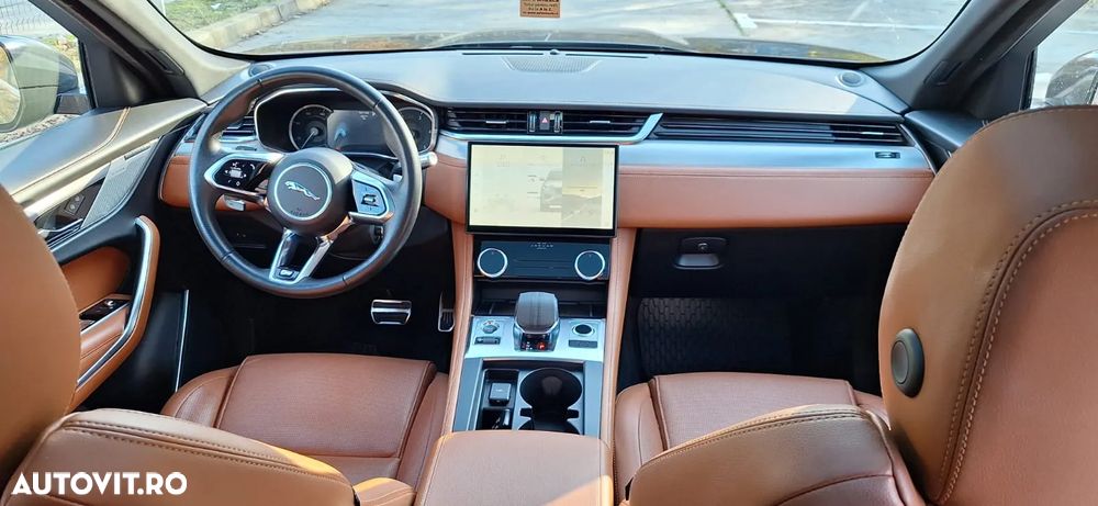 Jaguar F-Pace D200 AWD R-Dynamic SE - 17