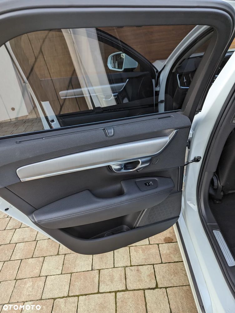 Volvo V90 D4 Momentum Pro - 15