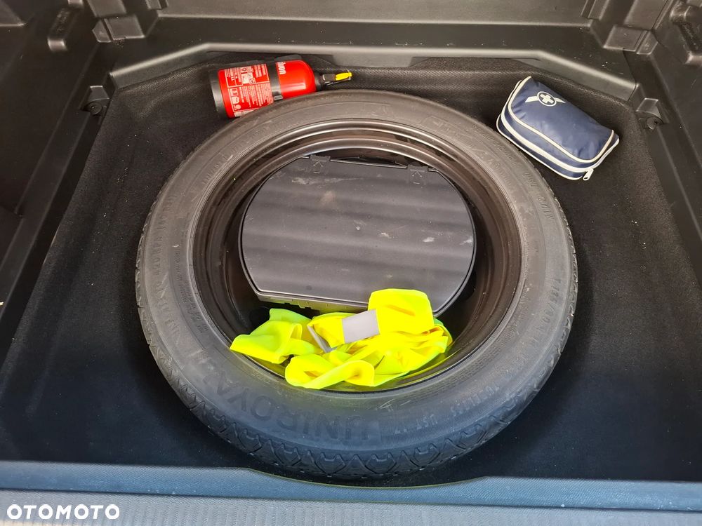 Peugeot 3008 1.5 BlueHDi Allure S&S - 27