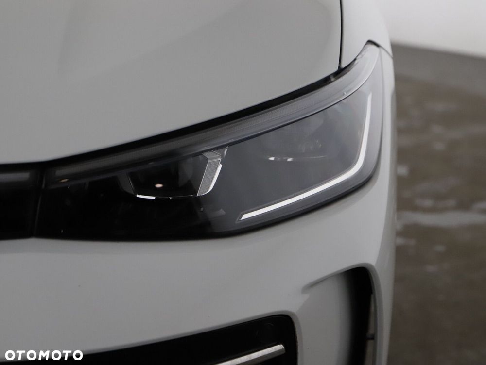 Volkswagen Passat Variant 2.0 TDI SCR Elegance DSG - 30