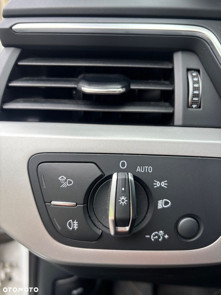 Audi A4 Avant 40 TDI Advanced S tronic - 14