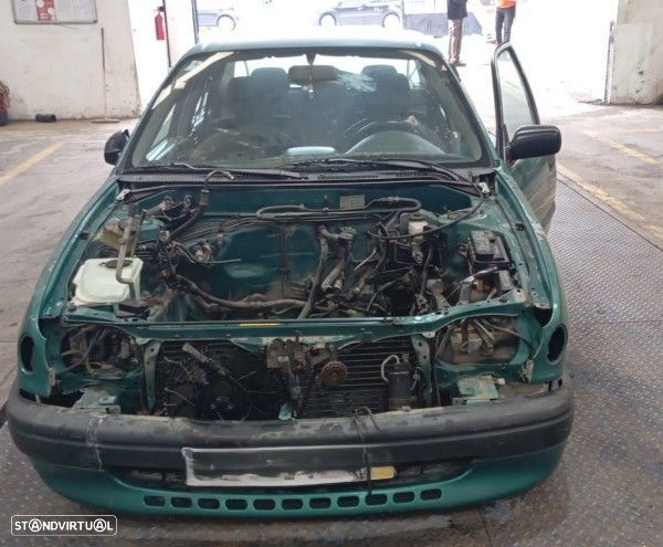 Para Peças Toyota Corolla (_E11_) - 1