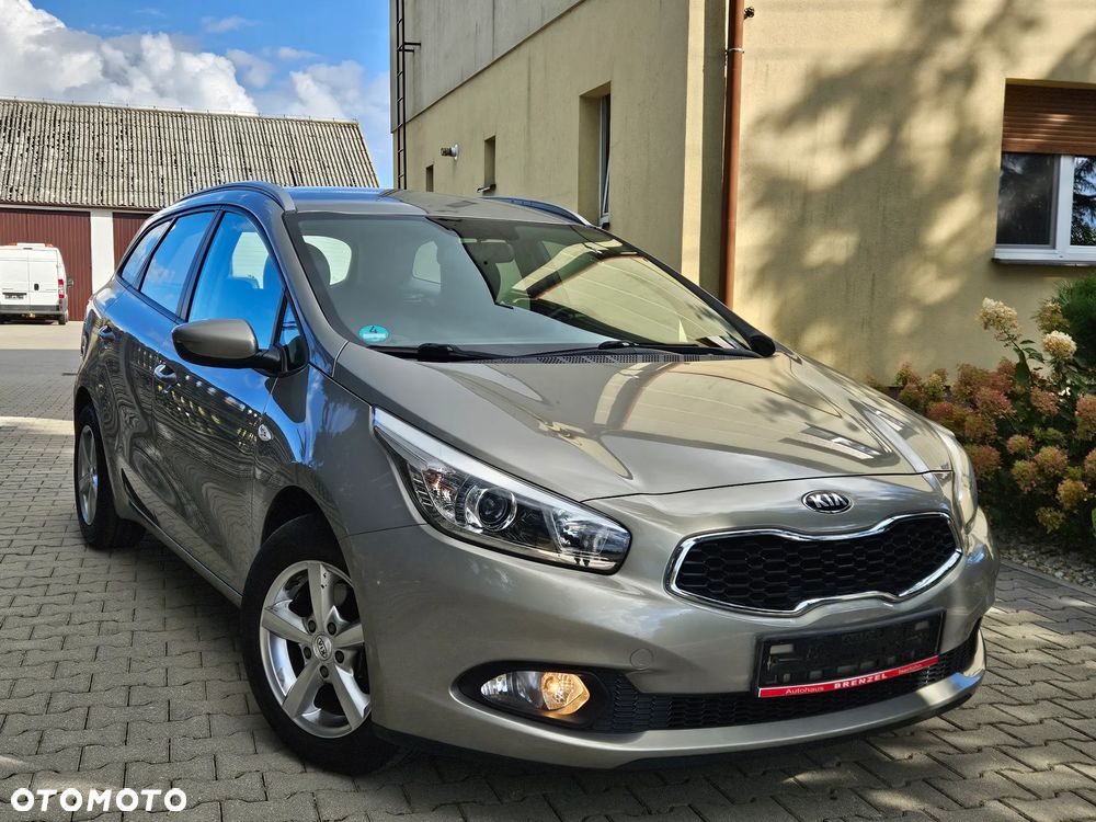 Kia Ceed 1.4 CVVT Attract - 24