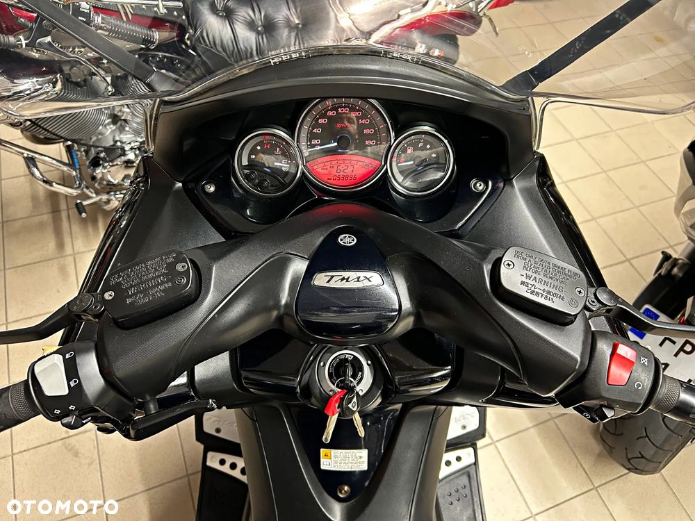 Yamaha Tmax - 8