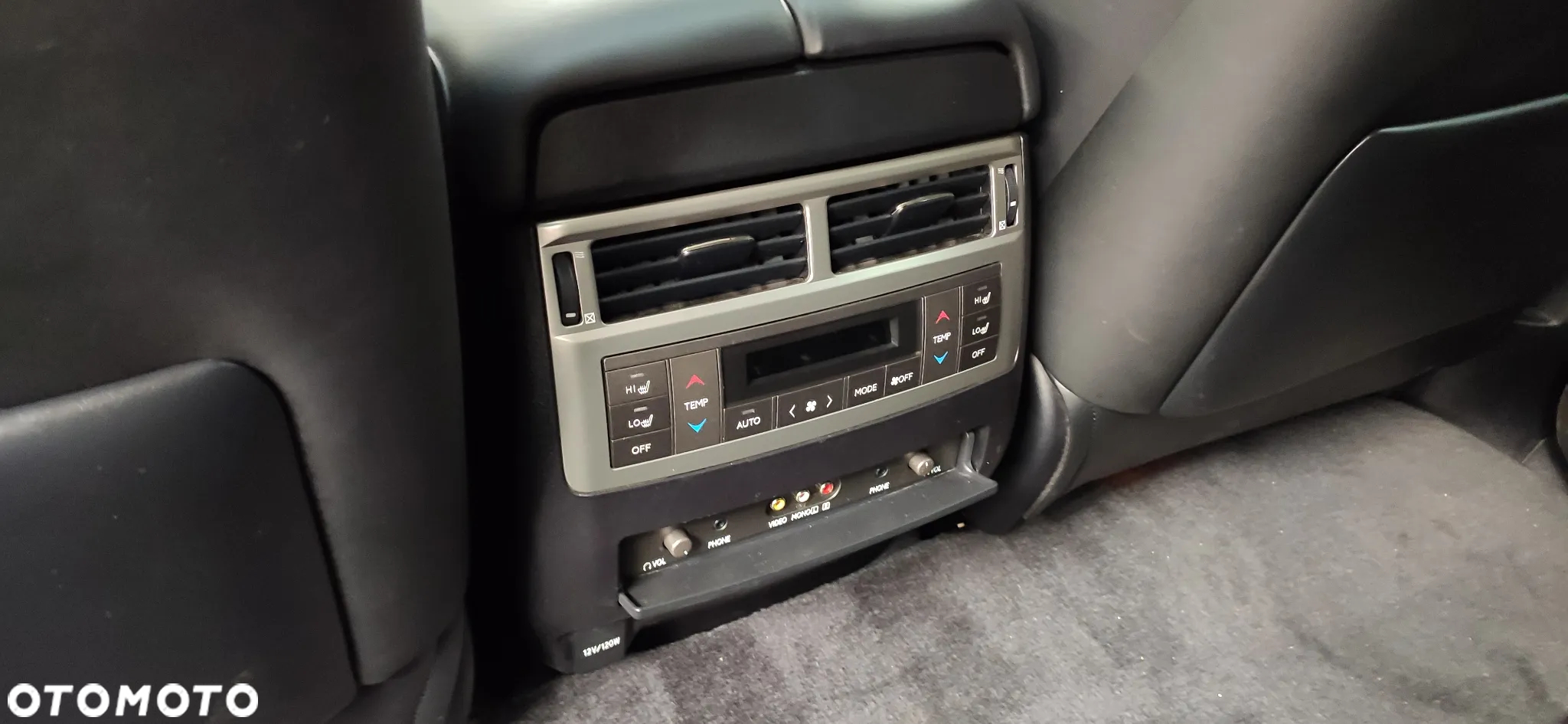 Lexus LX 570 Omotenashi - 11