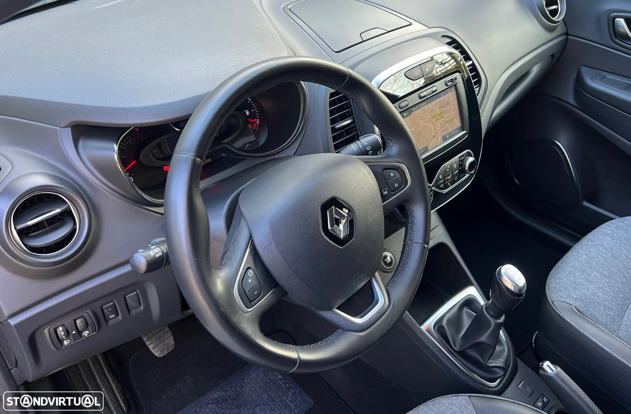 Renault Captur 1.5 dCi Exclusive - 16