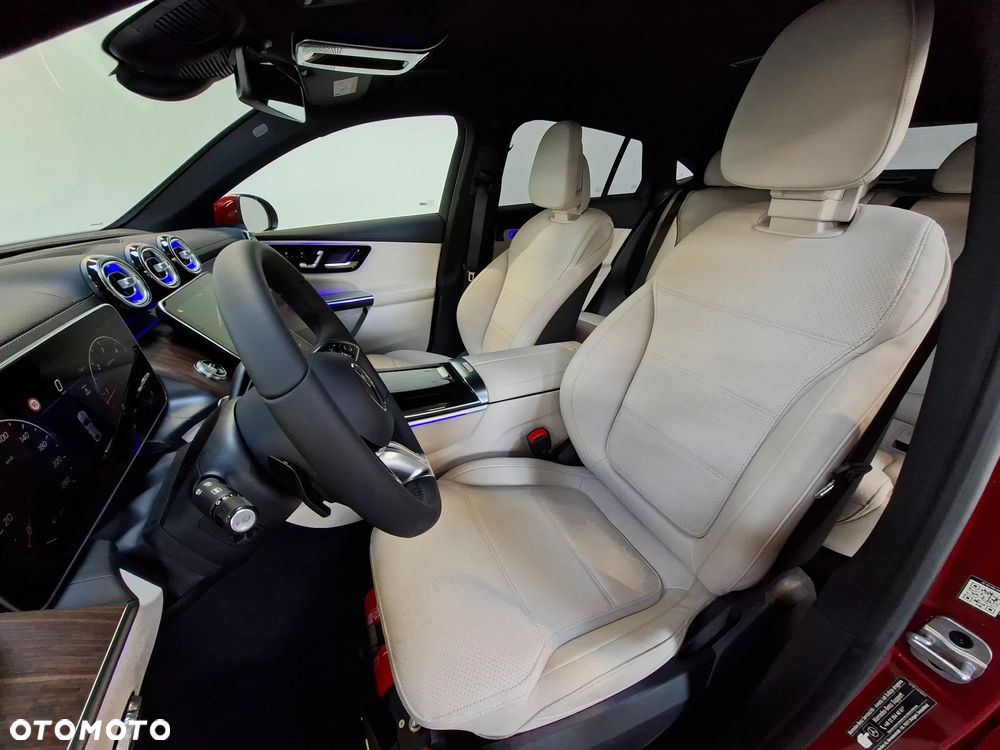 Mercedes-Benz GLC Coupe 200 d mHEV 4-Matic Avantgarde - 6