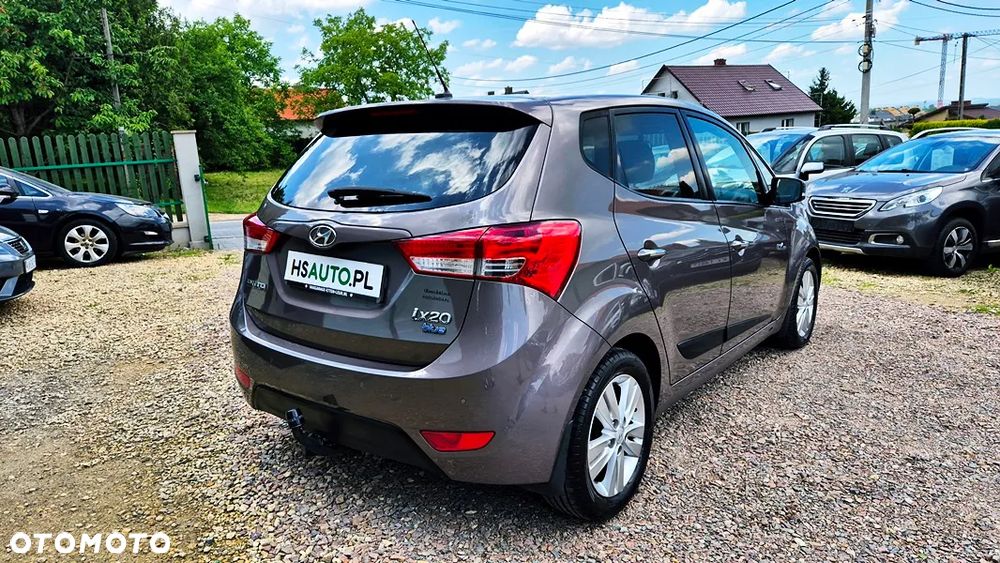 Hyundai ix20 1.4 Premium blue - 14
