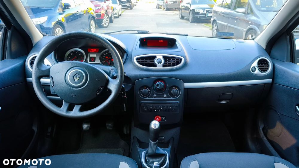 Renault Clio - 6