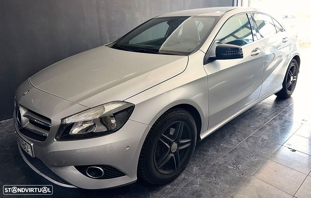 Mercedes-Benz A 180 CDI (BlueEFFICIENCY) Urban - 4