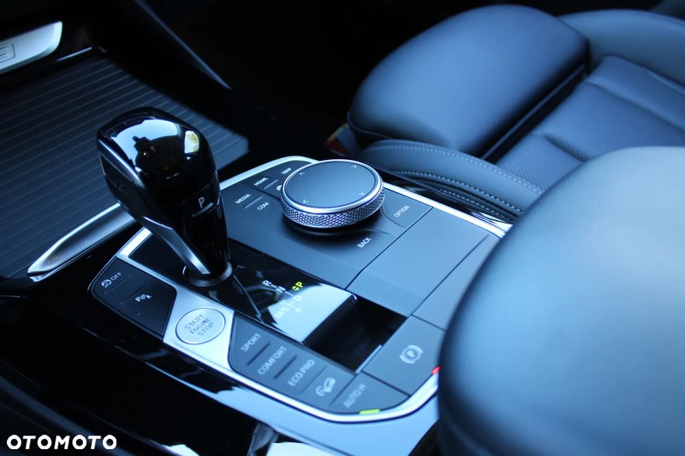 BMW X3 xDrive20i - 22