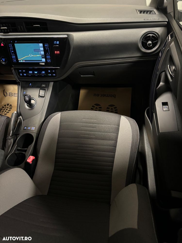 Toyota Auris 1.8 VVT-i Hybrid Automatik Touring Sports Team Deutschland - 13