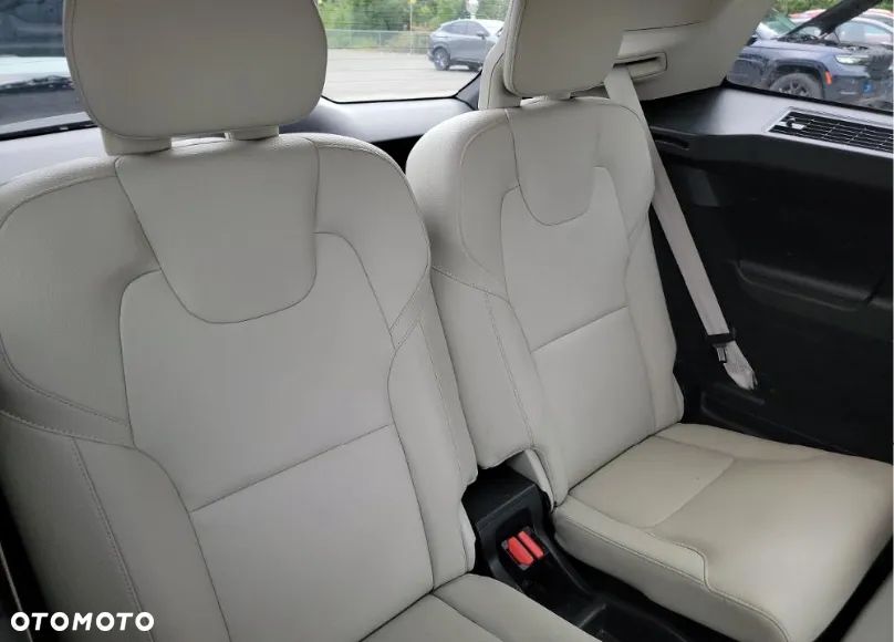 Volvo XC 90 - 13