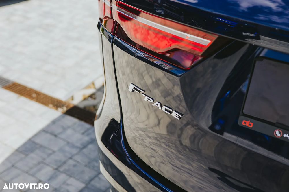 Jaguar F-Pace D200 AWD SE - 15