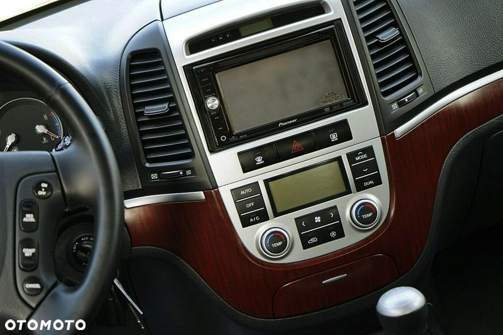 Hyundai Santa Fe - 23