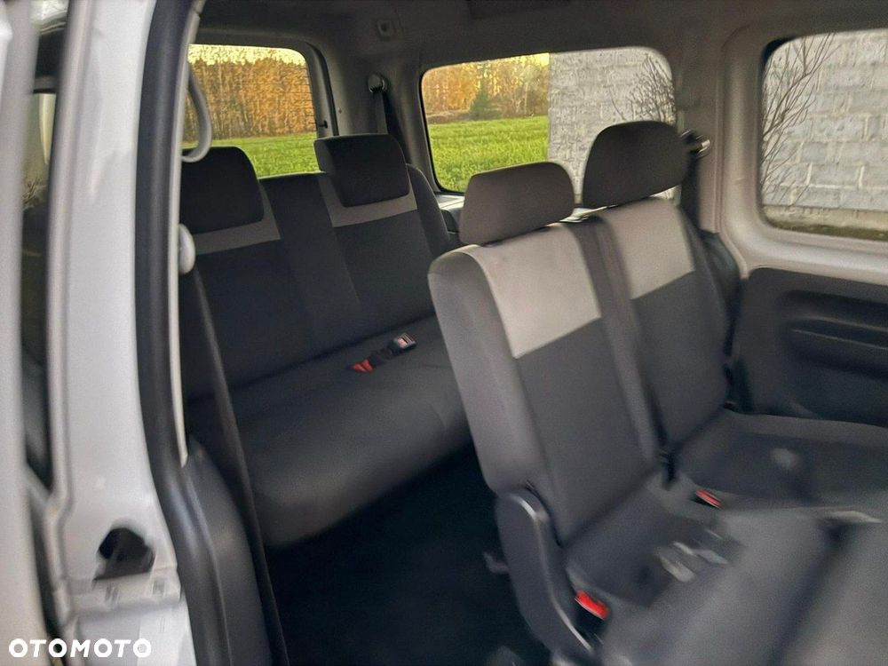 Volkswagen Caddy - 11