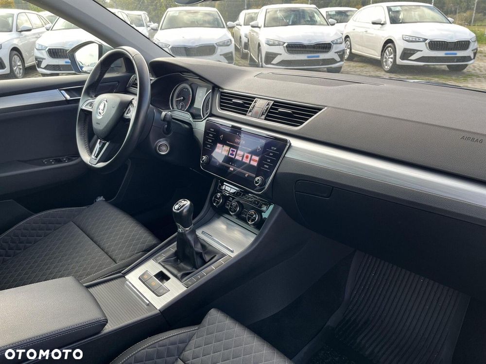 Skoda Superb 1.5 TSI ACT Ambition - 11