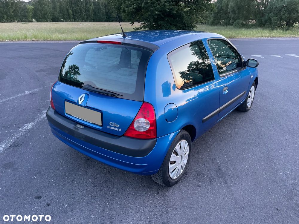 Renault Clio 1.2 16V Arctica - 15