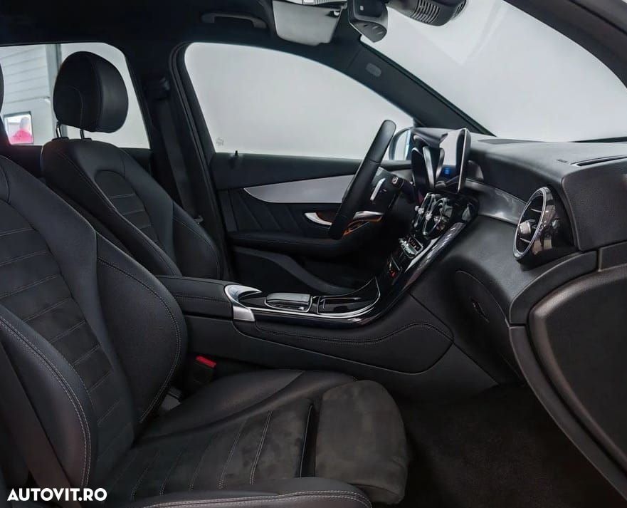 Mercedes-Benz GLC 300 e 4MATIC - 7
