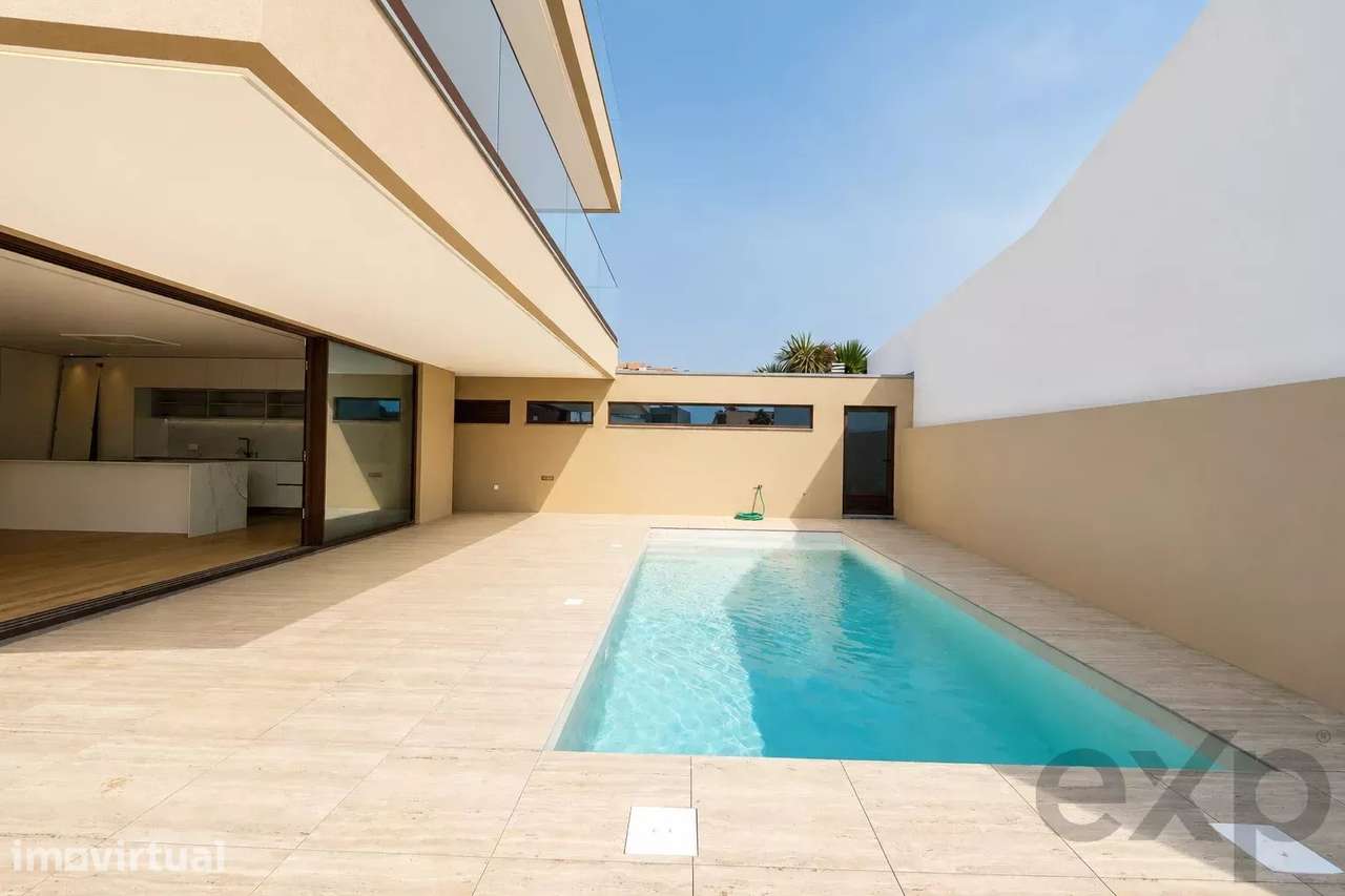 Arcozelo — Moradia de luxo com piscina, rooftop e vista mar, a poucos - Grande imagem: 2/48