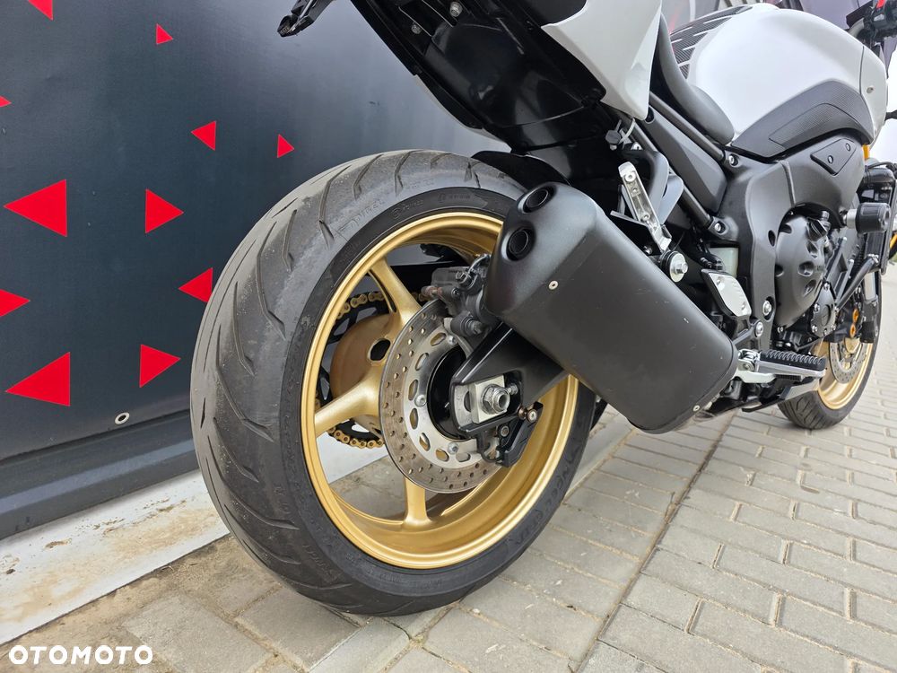 Yamaha FZ8 - 31