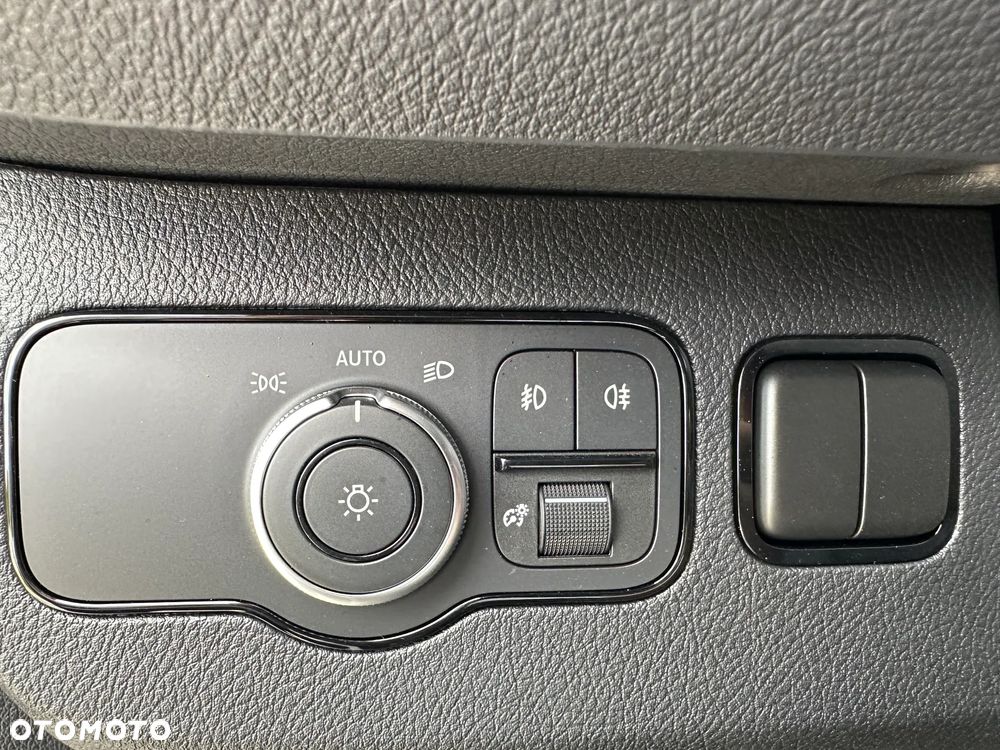 Mercedes-Benz Sprinter 319 CDI Podwozie 4325 mm - Autolaweta - 31