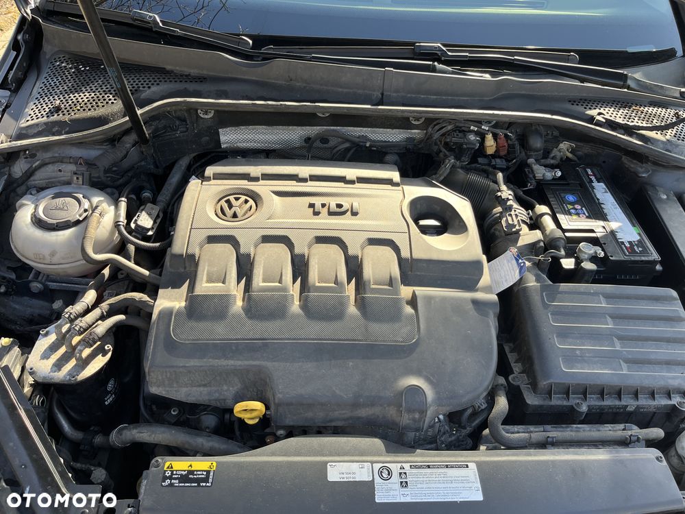 Volkswagen Golf - 11