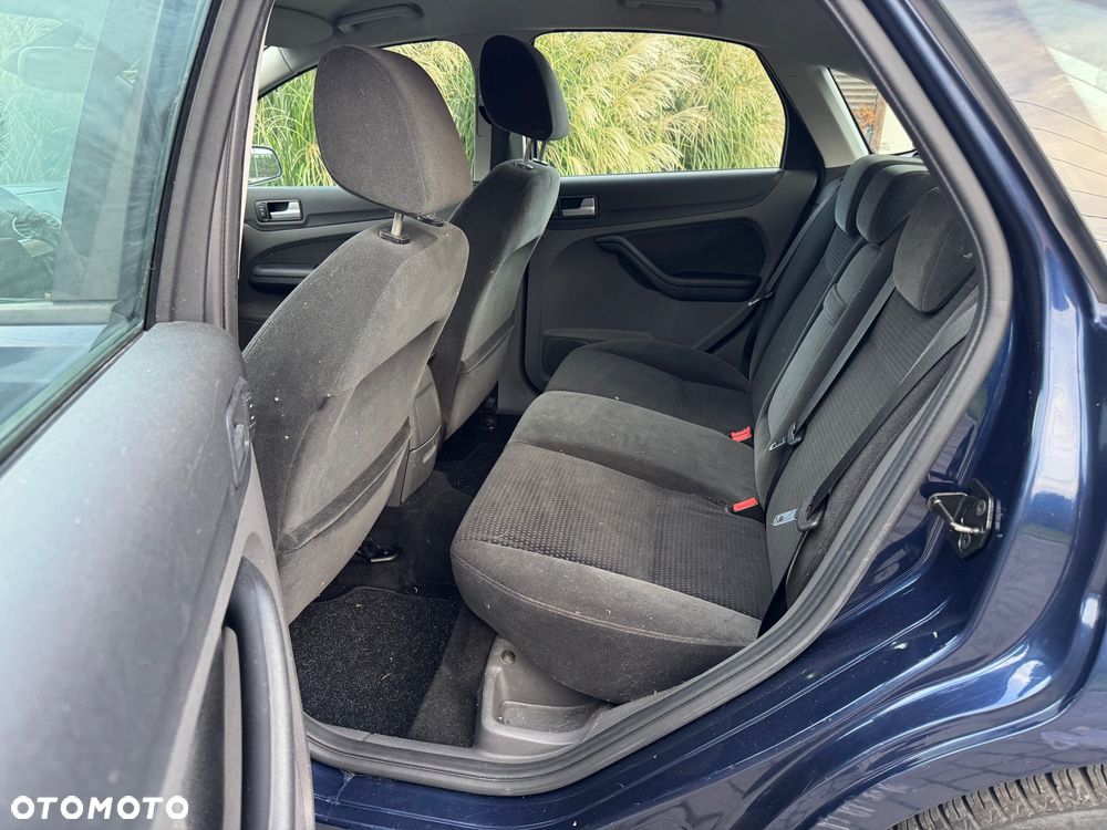 Ford Focus - 12