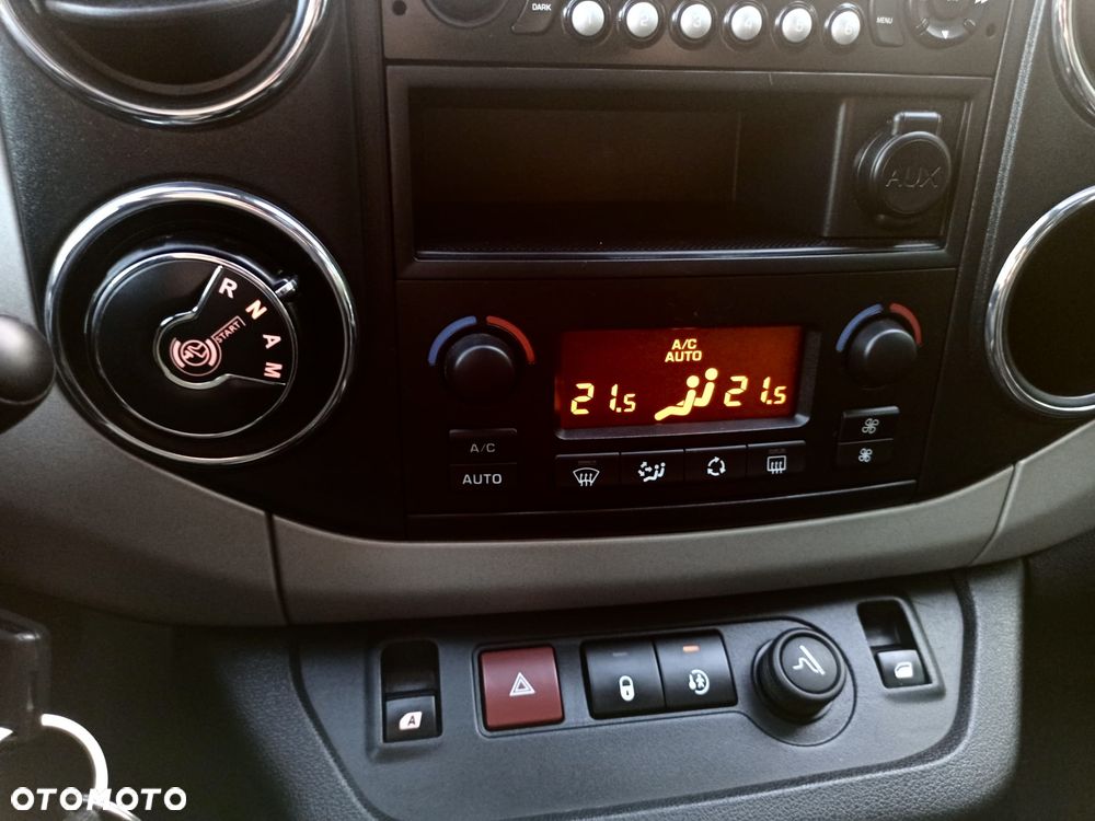 Citroën Berlingo Multispace e-HDi 90 FAP EGS6 Exclusive - 27